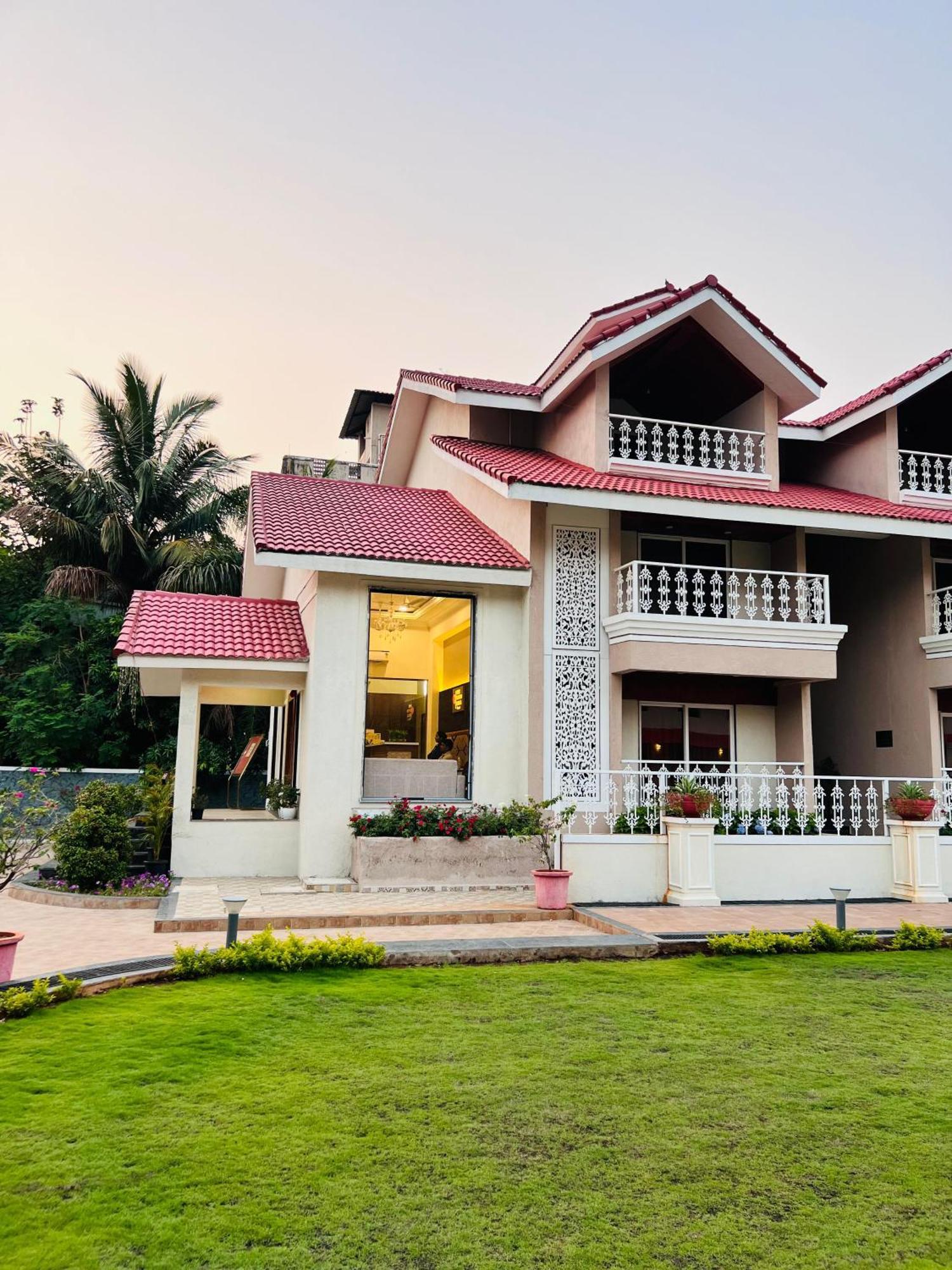 The Grand Leela Resort Khopoli Exterior photo